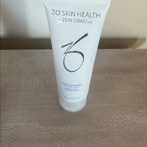 ZO Skin Health Gentle Cleanser - Classic White